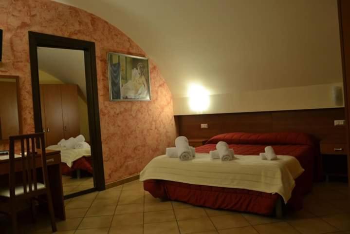 Donjon Suite Centro Storico Castelbuono  Pokoj fotografie