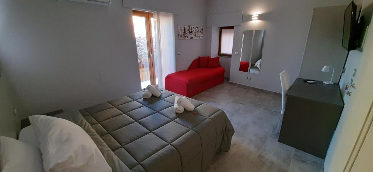 Donjon Suite Centro Storico Castelbuono  Exteriér fotografie